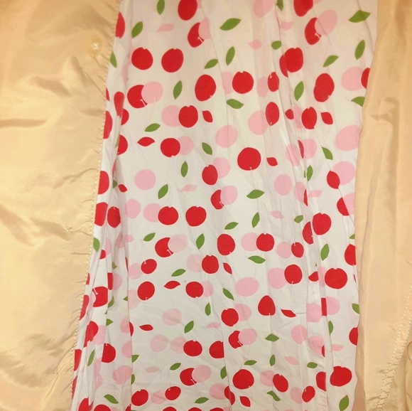 Cherokee beige long/trench/raincoat cherry print lined size L - Picture 2 of 4